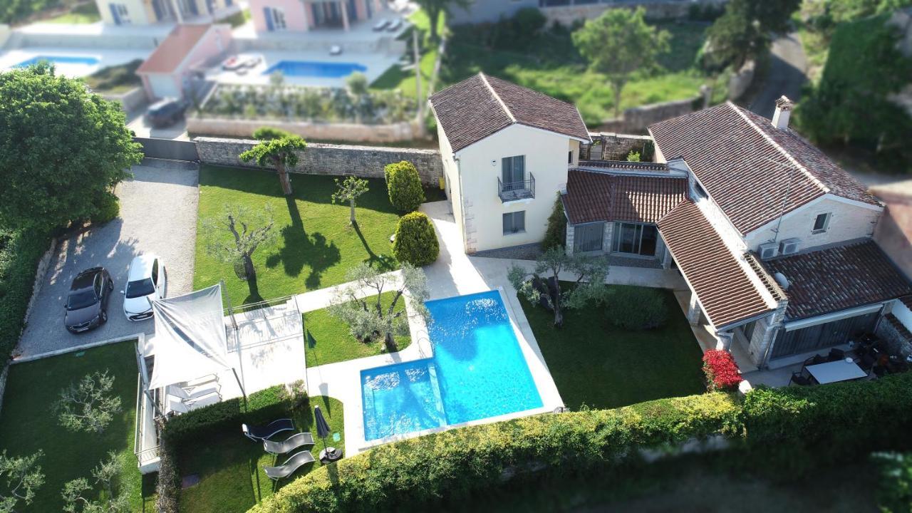 Art Villa Sis Ρόβινι Εξωτερικό φωτογραφία